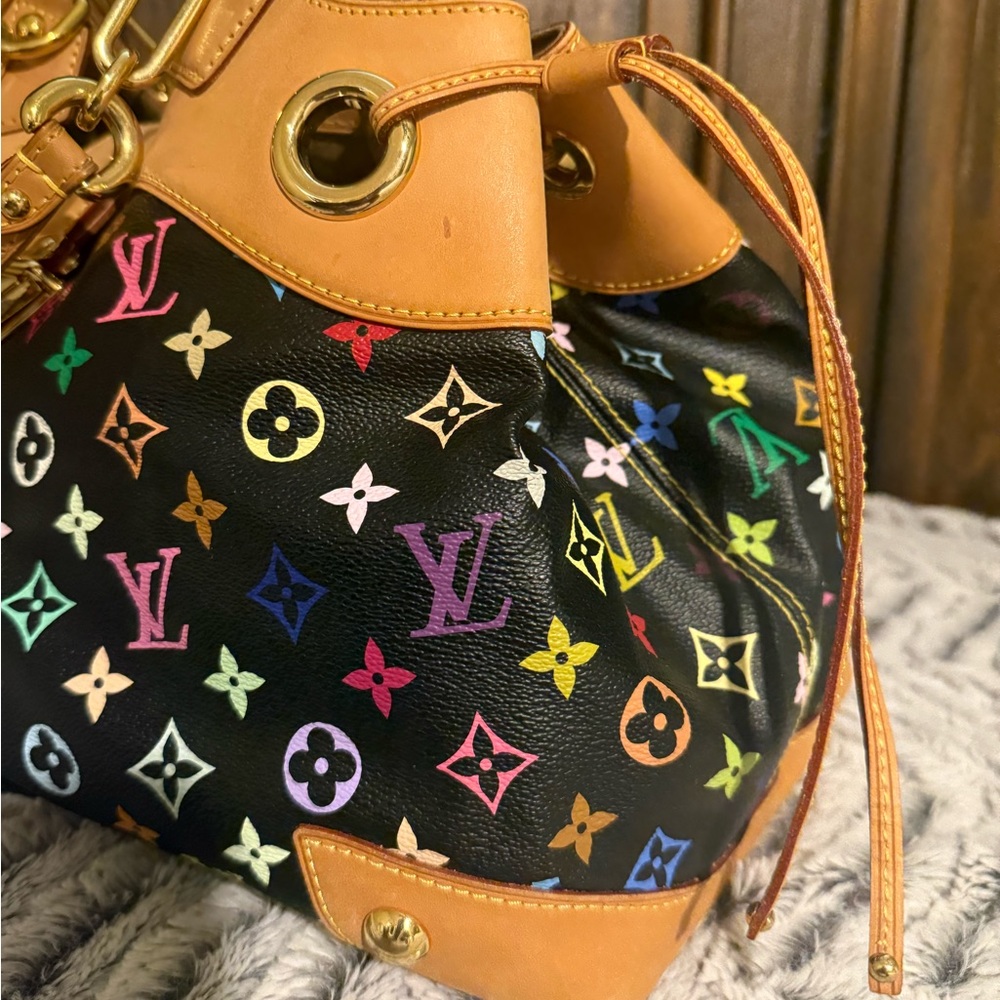 ‼️SOLD ELSEWHERE‼️♥️💙 Louis Vuitton X Takashi Murakami Noir Ursula - Picture 4 of 16
